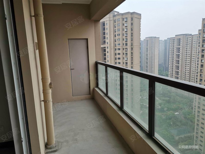 通扬路人民医院九龙仓碧玺毛坯三房小高层东林  1号线地铁口