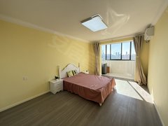 上海杨浦控江路杨浦公园旁电梯双南2房1厅保真自住装修带大露台可以长租出租房源真实图片