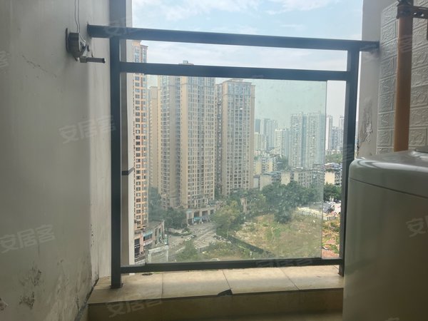 重庆江北观音桥煌华晶萃城精装安静一室 观音桥步行街 红十字医院旁