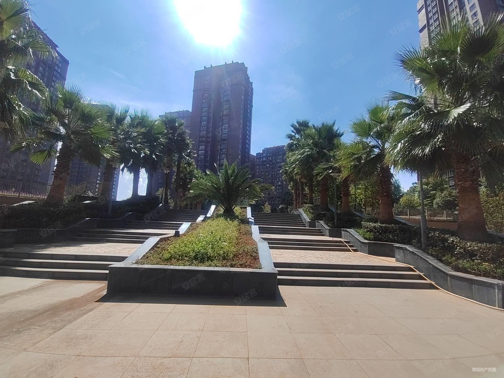 市政府 小区绿化高 双卫格局 正规商品房 有电梯带车位,惠景园二手房