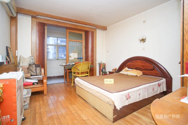 急售上海市场天翔花园三居临地铁南北通透看房方便