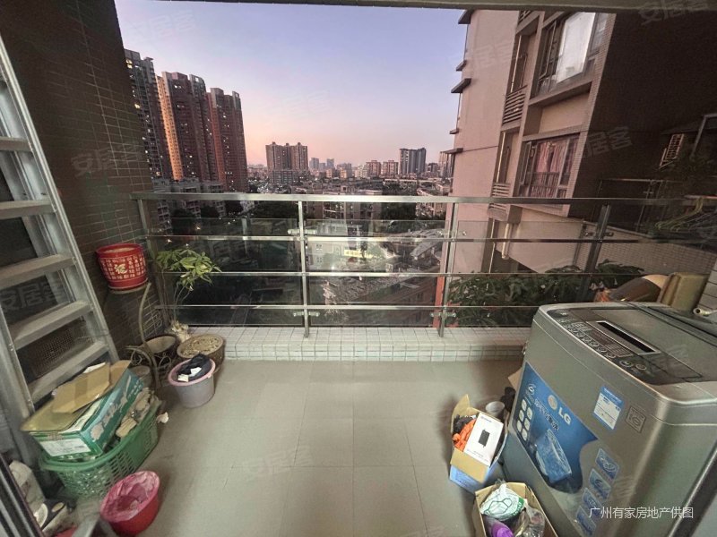 新世界逸彩庭园  望小区安静 3房2厅小区新 近地铁 视野好