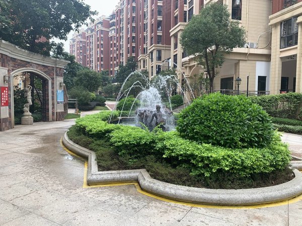 南宁青秀东盟商务中房翡翠湾中房翡翠湾 单间 单身男女看过来 看房