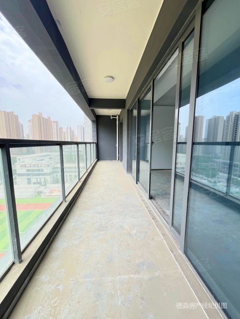 凤城五路 正荣紫阙台 小高层2梯2户 大横厅 精装修 带车位