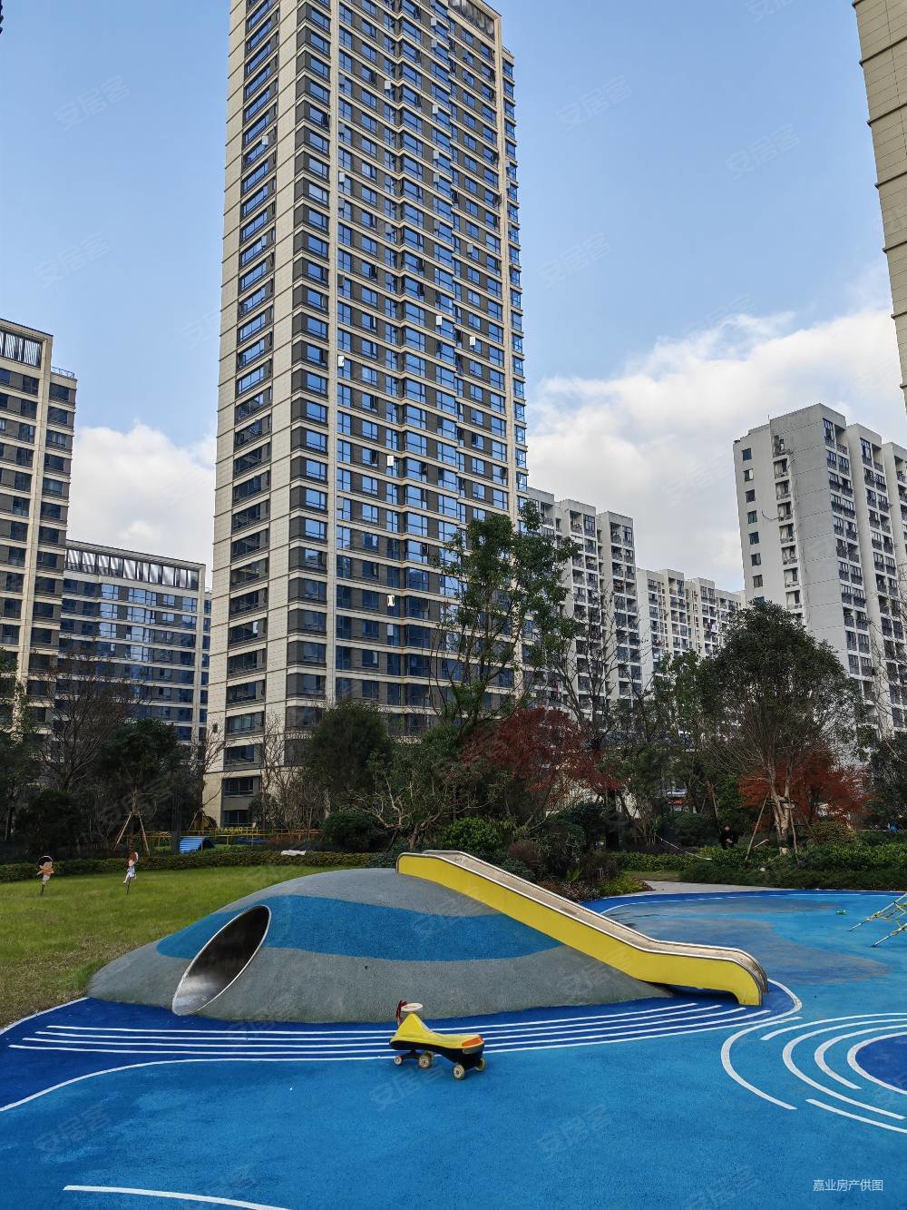 万达同心湾北区位置开阔室内实景照片拍摄