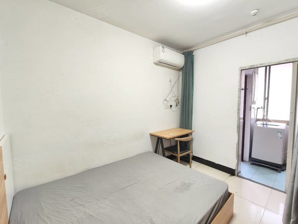 金华婺城婺城江南对家畈世贸广场附近对家畈单间带厨卫450押一付一近万达广场无中介費出租房源真实图片