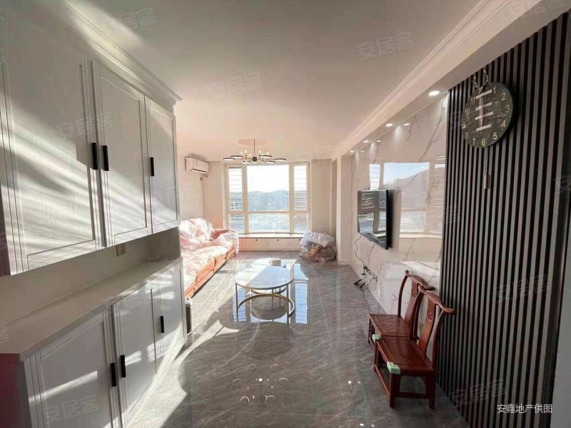 340万急售价可谈实际200平8跃9尚品南山中介费三千