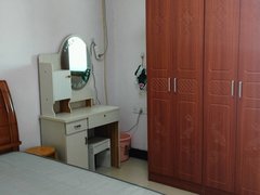 吉安泰和泰和城区短租房！白凤大道附近，单间360元月租，1室1厅400月租！出租房源真实图片