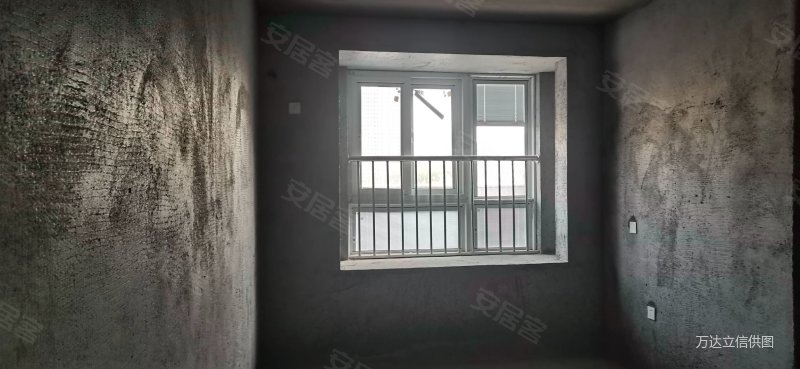 鑫汉源二期小高层带露台带车位,鑫汉源二手房,82万