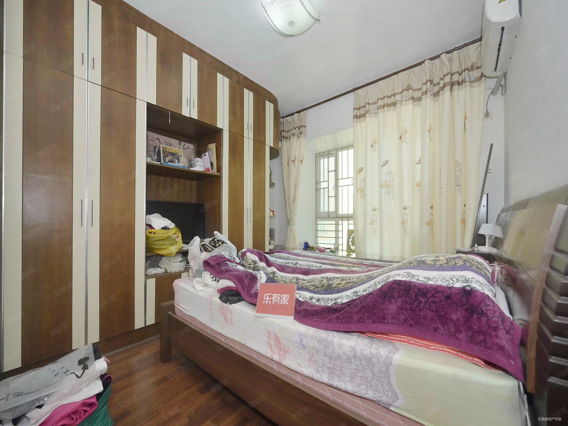 金叶茗苑3室2厅1卫95.96㎡西北402万