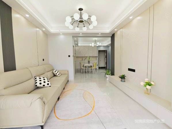 广场地铁口荷风雅居精装修电梯15楼2房,婚房