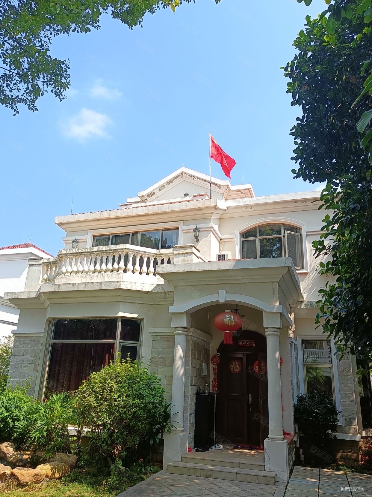 碧桂园假日半岛花园(别墅)4室2厅4卫206㎡南315万