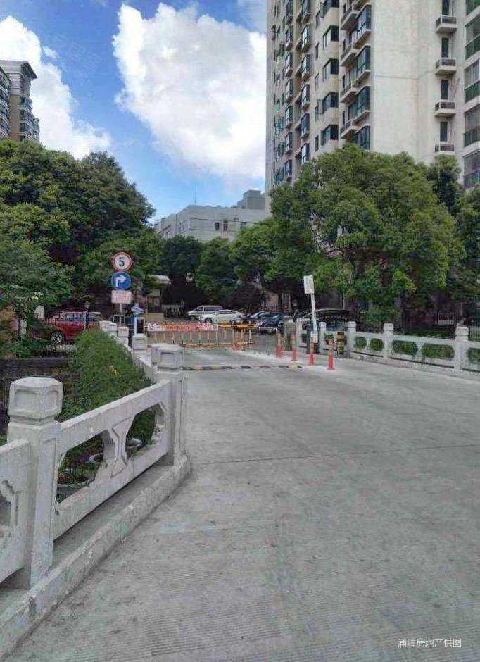 曲阳名邸2室2厅1卫83.7㎡南北680万