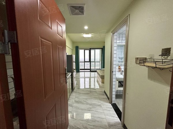 近公交车站,旧城胜利雅苑,万达商圈1房,阳台望景,清城租房-清远58安居