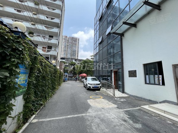 南宁青秀新竹光明大厦民族广场地铁站 新竹路  2房 家电家具齐全 电梯