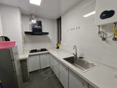 阜阳颍上解放北路江心洲公园附近 家具家电齐全拎包入住出租房源真实图片