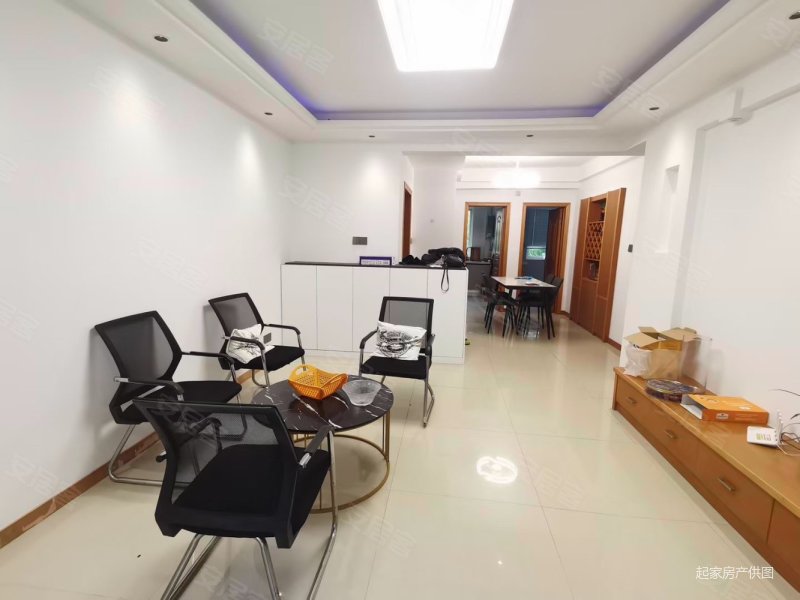 荣安花园,精装两室出售,84.27平146.8万