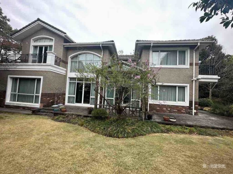 佘山银湖别墅 中间好楼层 低密宜居 满五 正规商品房