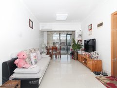 深圳盐田沙头角大阳台采光好  下楼地铁口和商业街  有车位出租房源真实图片