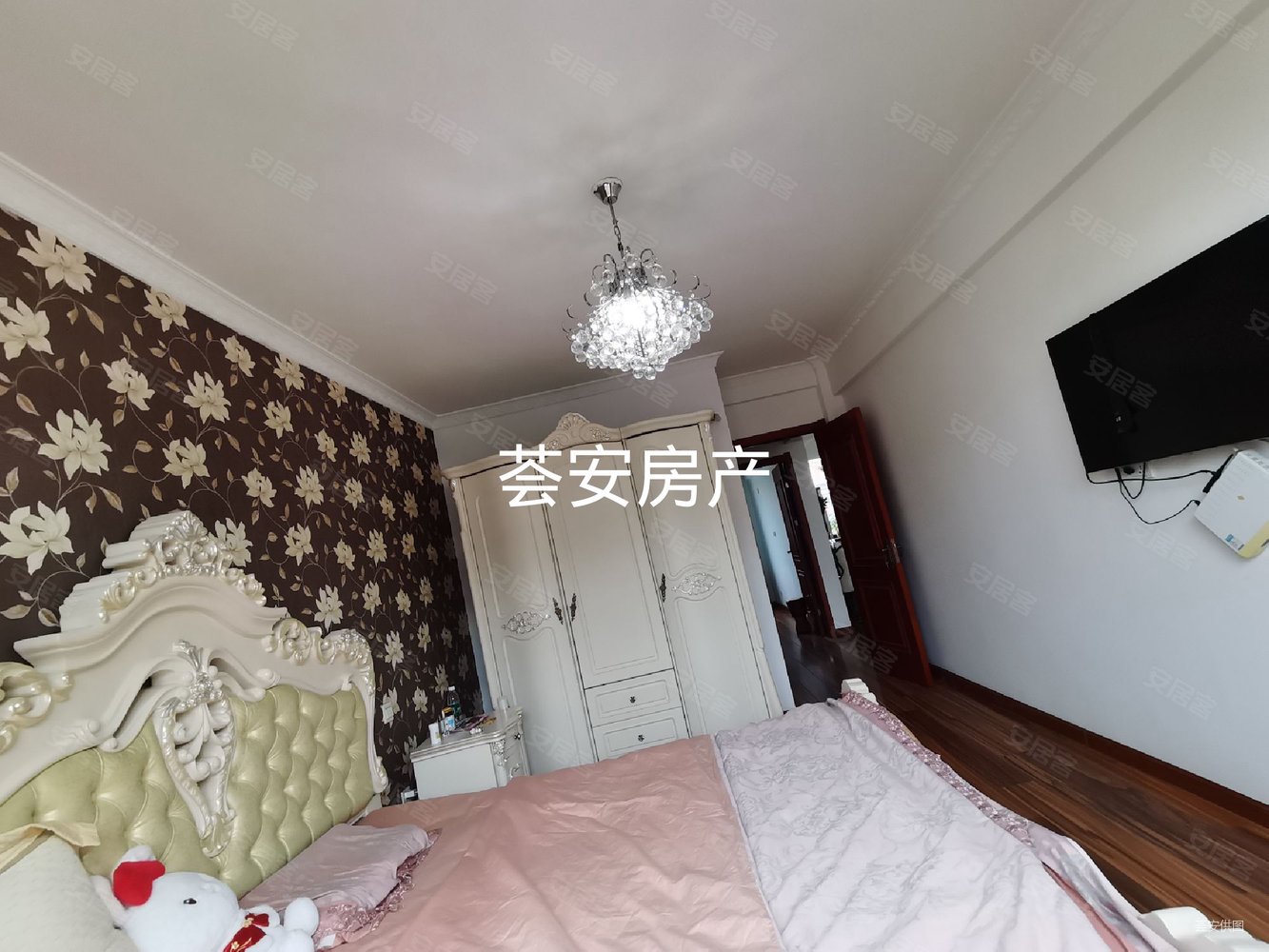 凌湖锦苑2室2厅2卫105㎡南北55.8万