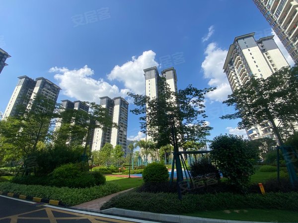 南宁兴宁三塘南宁碧桂园时代城南宁碧桂园时代城 3室2厅2卫出租房源