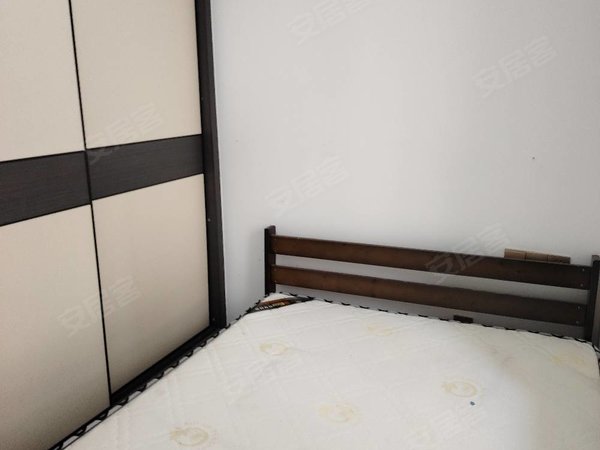 凉山西昌西客站泸川苑攀西商贸城附近，精装套一，家具家电齐全出租房源真实图片