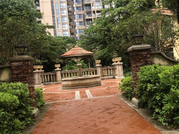 深圳坪山坑梓中粮一品澜山花园坑梓地铁口中粮一品澜山精装两房出租