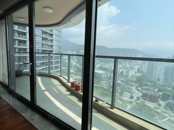 深圳盐田沙头角玺湾沙头角壹海城商圈 211平出租25000 看海景 近地铁