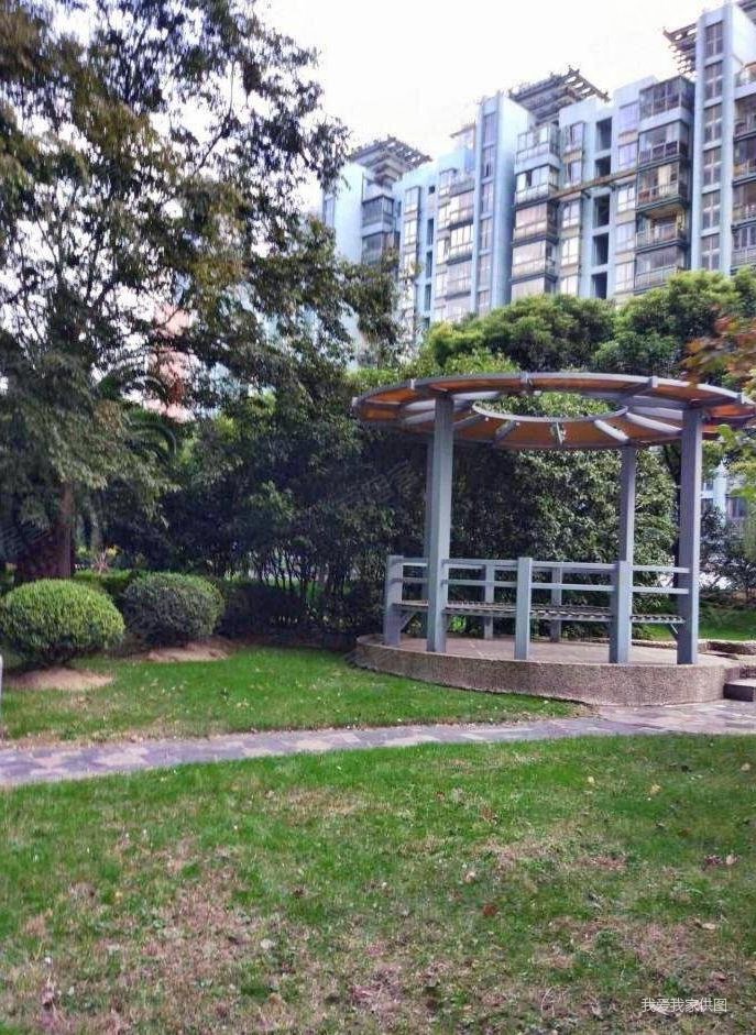 滨江茗园3室2厅2卫145.52㎡南北1400万