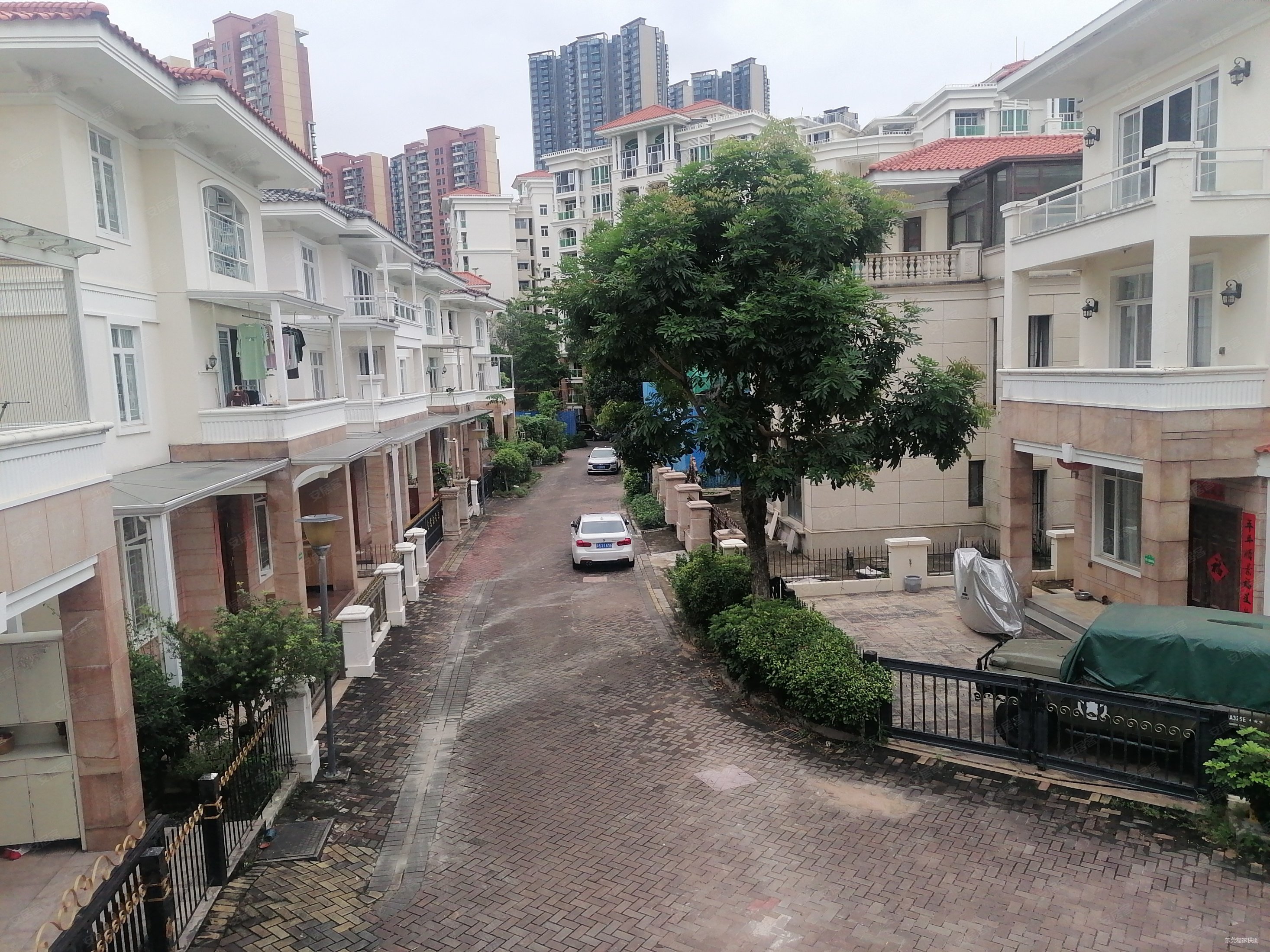 三正半山豪苑别墅