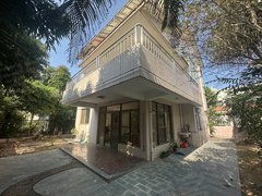 深圳龙岗横岗业主急租 翠湖使用面积500平 上下四层 带院子可商住两用出租房源真实图片