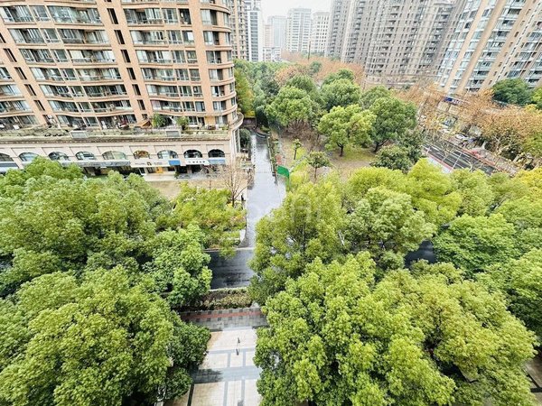 上海长宁古北古北中央花园房东全屋翻新后首租,加装地暖新家具,看房