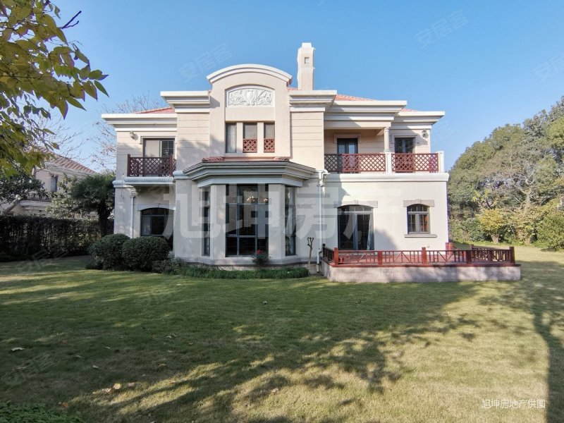 绿地香奈(别墅)5室3厅4卫182.75㎡南269.72万