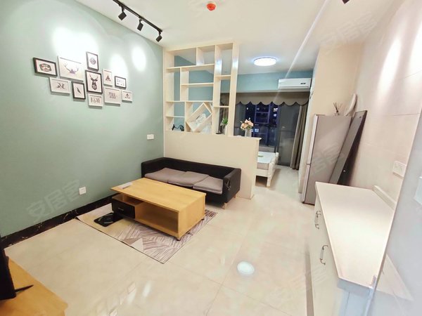 南宁青秀凤岭北凤岭名园凤岭北 南宁二中旁 开放式一房一厅 拎包入住