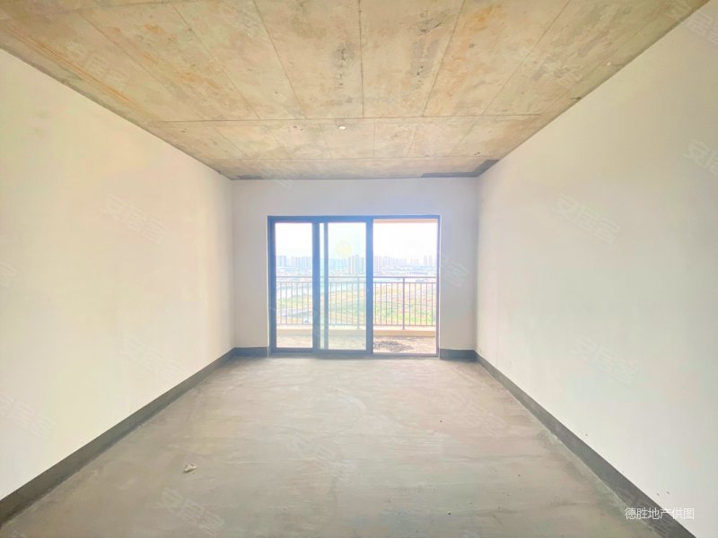 万象府4室2厅2卫128.4㎡南北188.5万