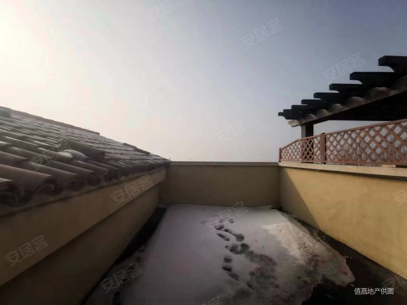 红星海358平双拼别墅720万看房方便 大院海景别墅