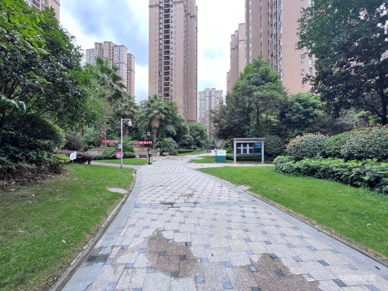 成都房产网>成都二手房>郫都二手房>郫筒二手房>中冶中央公园>800_600