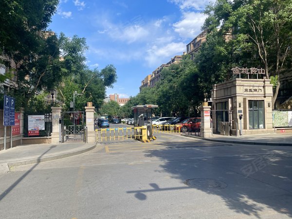 北京大兴高米店金地仰山高米店南,金地仰山东区洋房,顶层复试,带路台