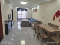 恩施恩施市黄泥坝清外旁 莲湖2期 电梯独门2室 家具家电齐全 随时看房出租房源真实图片