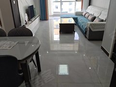 沂南城区第二实验小学潘家庄社区三室两厅，家电家具齐全，整包入住，年租14000。出租房源真实图片