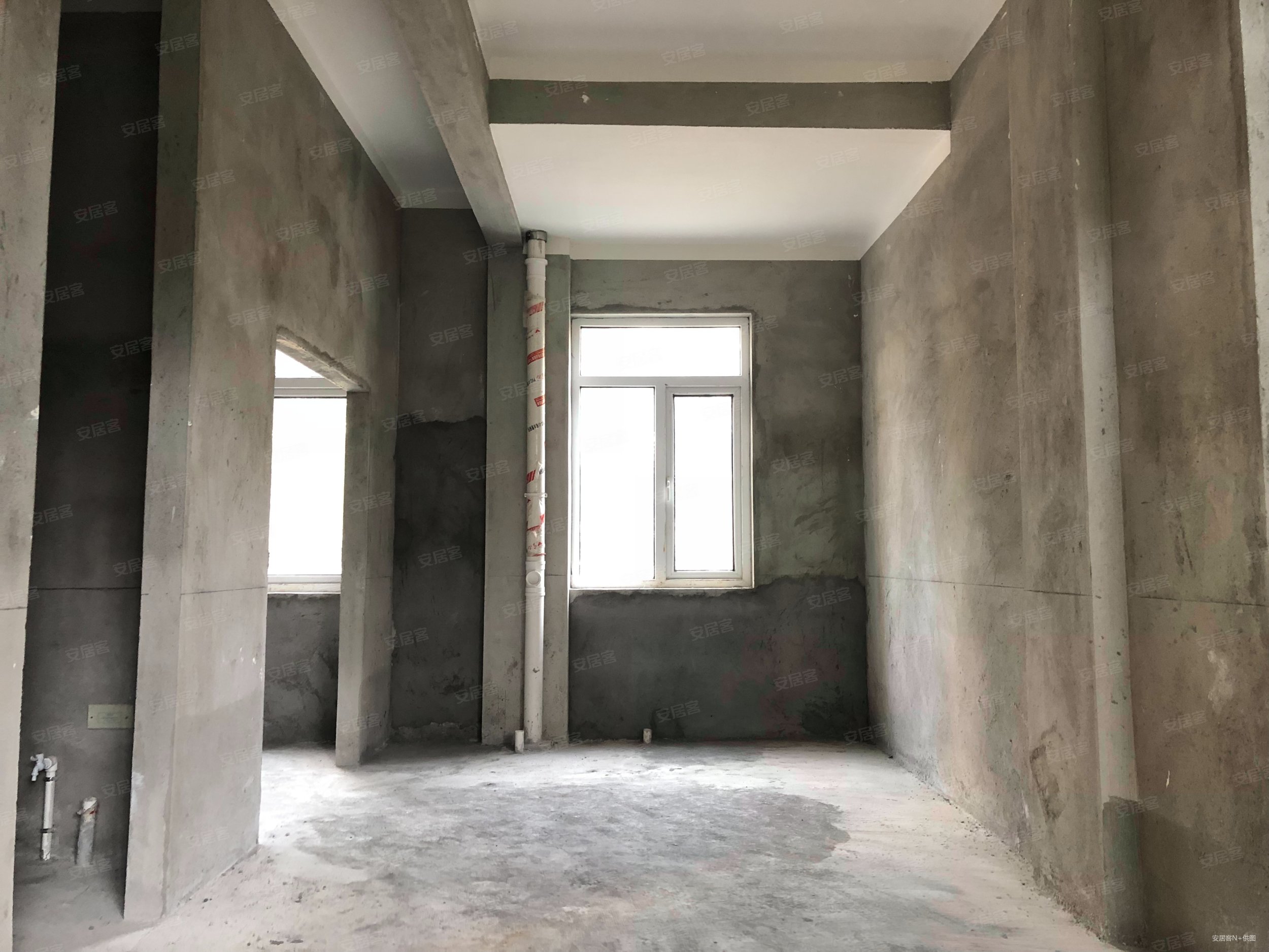 珑璟轩(别墅)4室2厅2卫163.05㎡东南245万