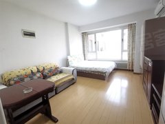大连西岗五一广场1600元!远洋风景!刚刚做完保洁 现房有钥匙出租房源真实图片
