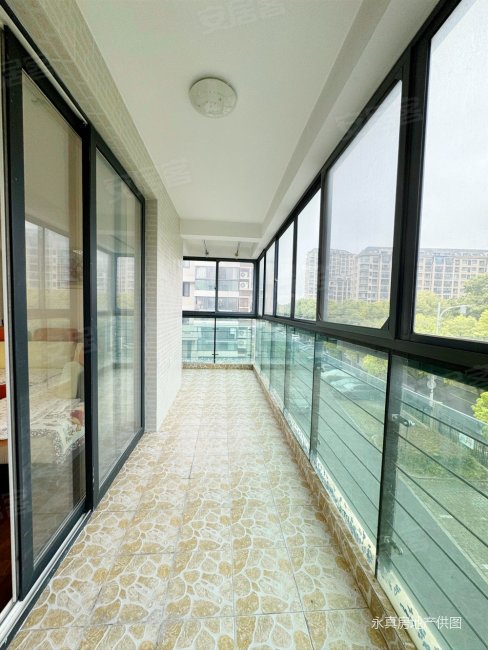 新上花园洋房急售 石湖华城l形大阳台 随时看房 精装修