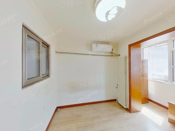 建功附近租房信息网站_附近找200300租房
