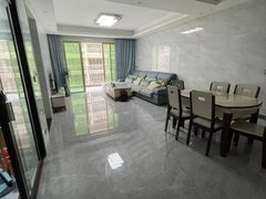 阳江阳春春城镇东湖精装电梯3房.家私家电齐全,拎包入住,月租1680出租房源真实图片