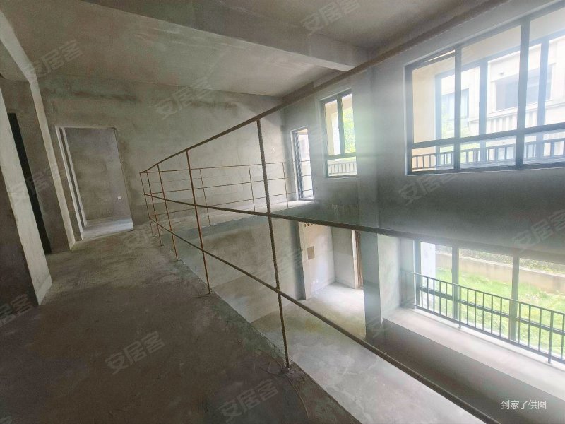 龙湖下叠一楼带花园 渎珊瑚 中小 随时看房,龙湖康田麓宸澜山樾二手房