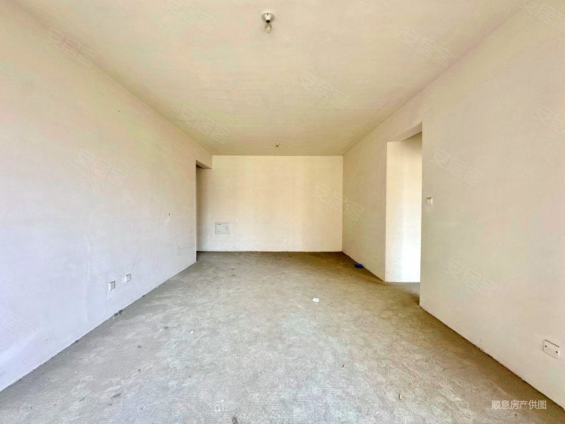 中铁银杏广场近地铁满五出行方便双卫楼层好