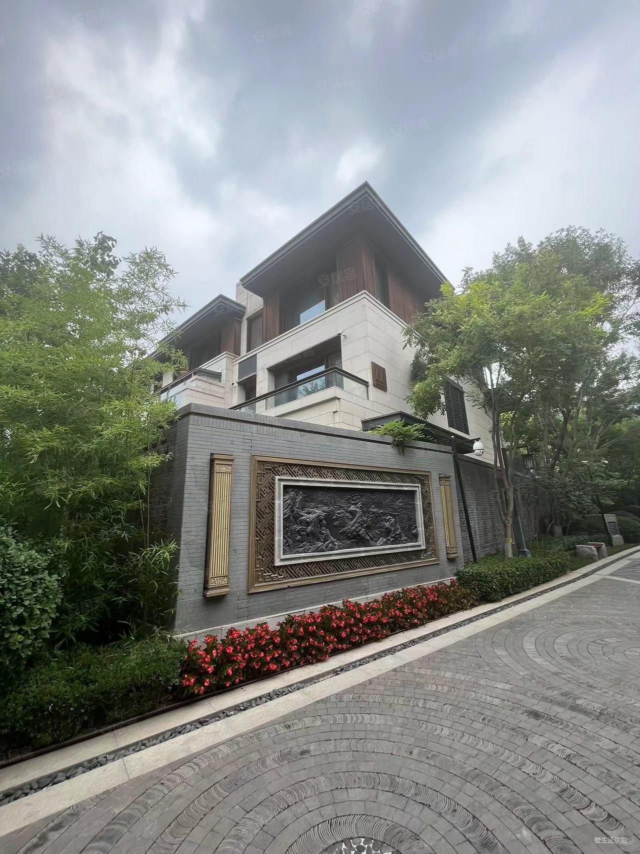 北京独栋别墅带院子图片