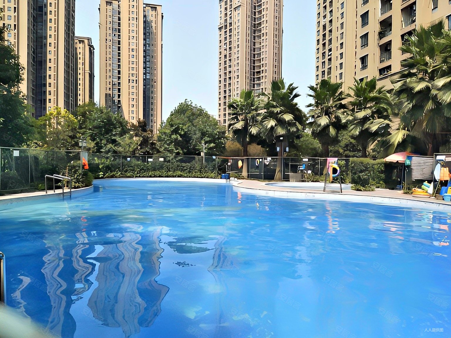 业主急卖(特价捡大漏)精装三房 朝南采光好 有钥匙,龙德悠彩郡二手房