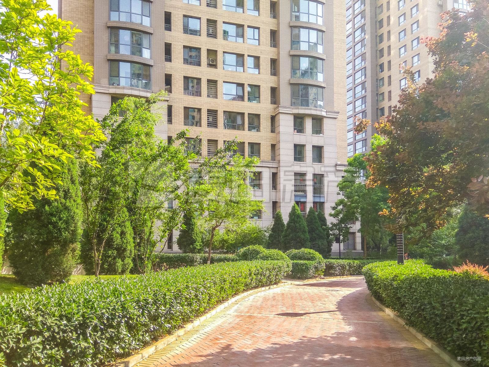 金泉家园1室1厅1卫77㎡南640万